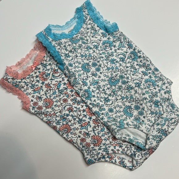 Floral Baby Onesies Set - Pink and Blue - Picture 4 of 4